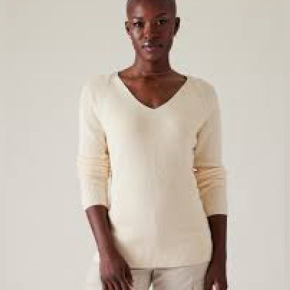 Athleta Hanover V-Neck Sweater Ivory / Cream - Picture 2 of 10